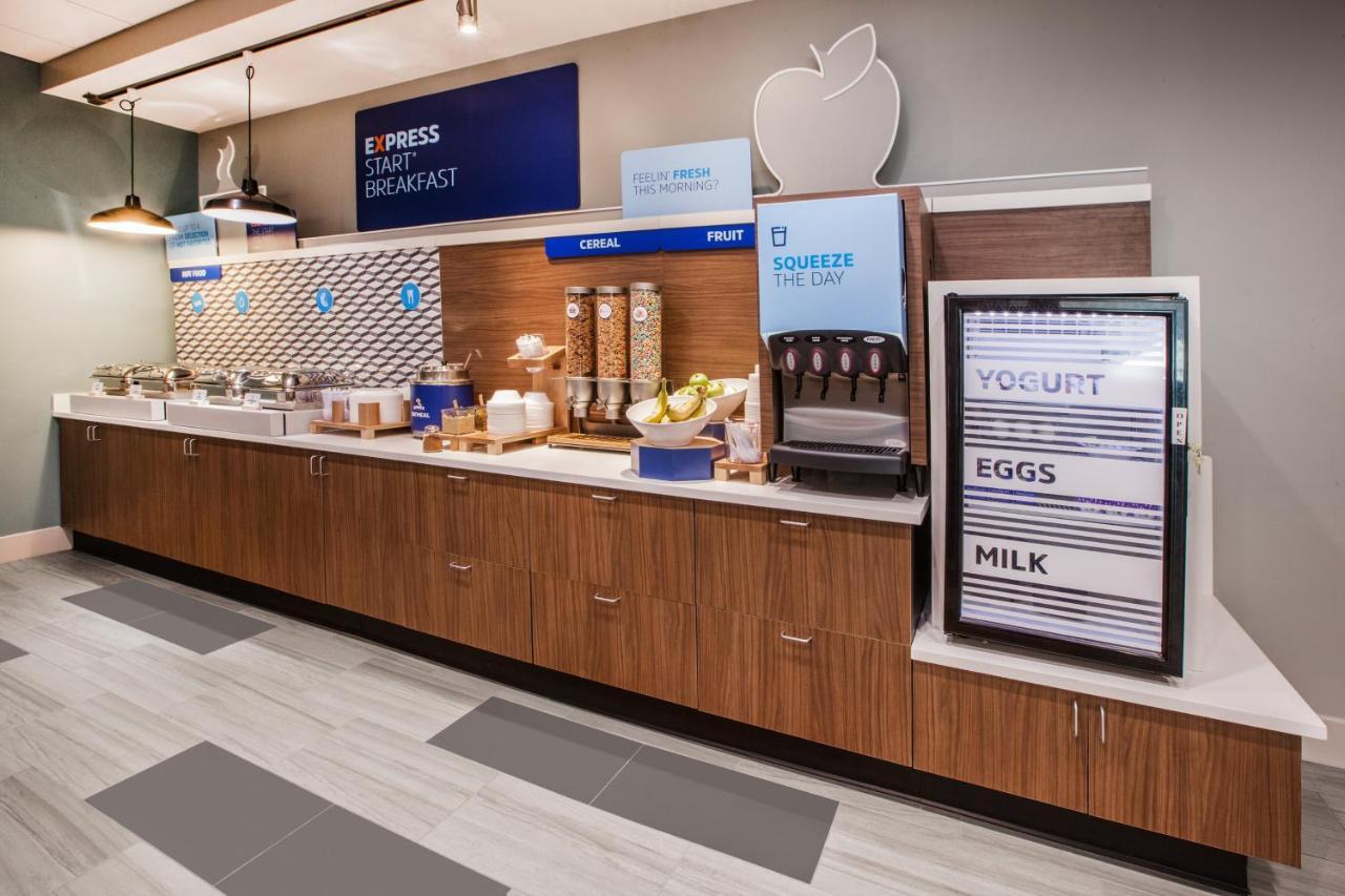 Holiday Inn Express & Suites - Springdale - Fayetteville Area エクステリア 写真