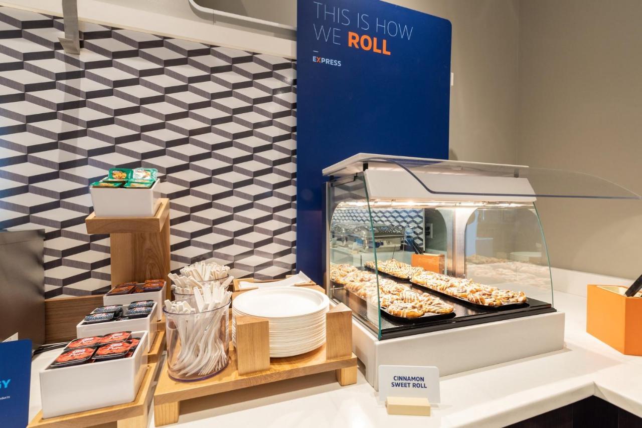 Holiday Inn Express & Suites - Springdale - Fayetteville Area エクステリア 写真