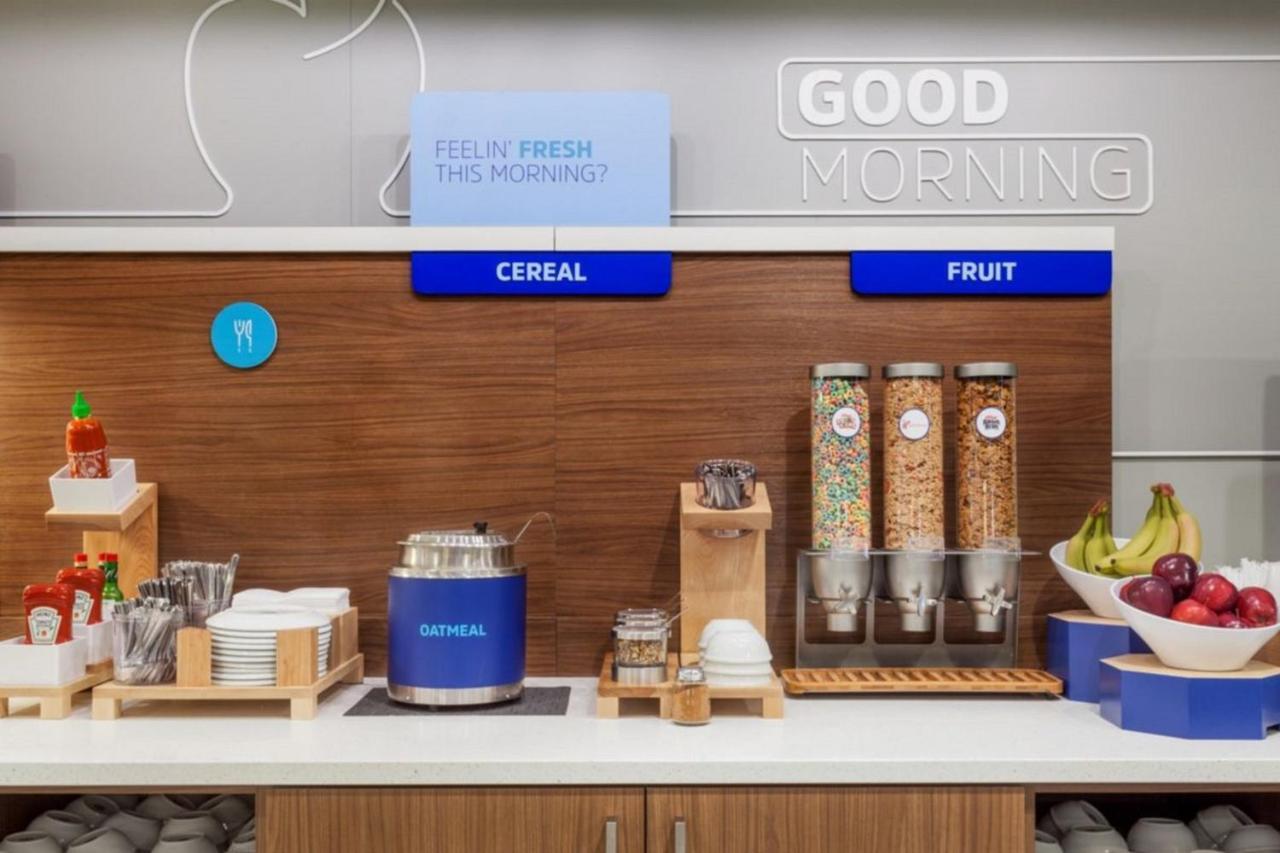 Holiday Inn Express & Suites - Springdale - Fayetteville Area エクステリア 写真